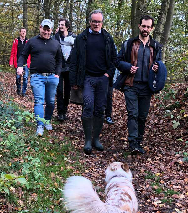 Spaziergang-mit-Hund